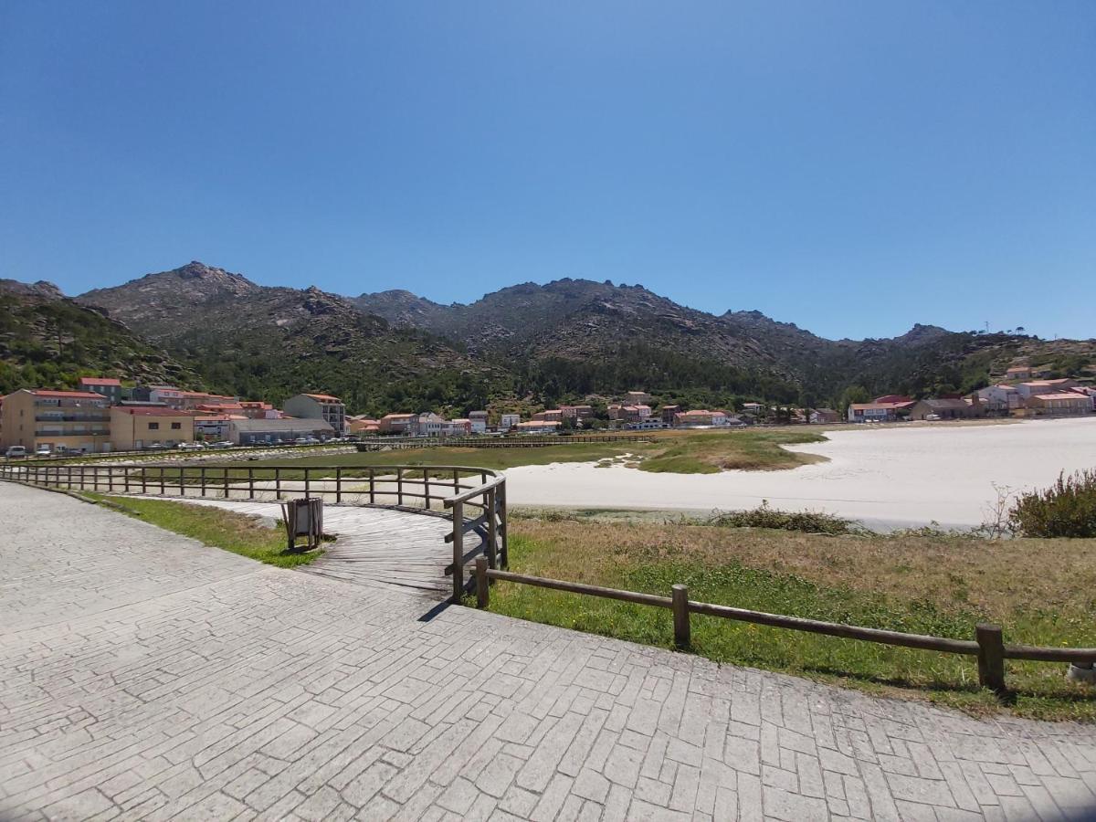 Apartamento Laura O Pindo Bagian luar foto